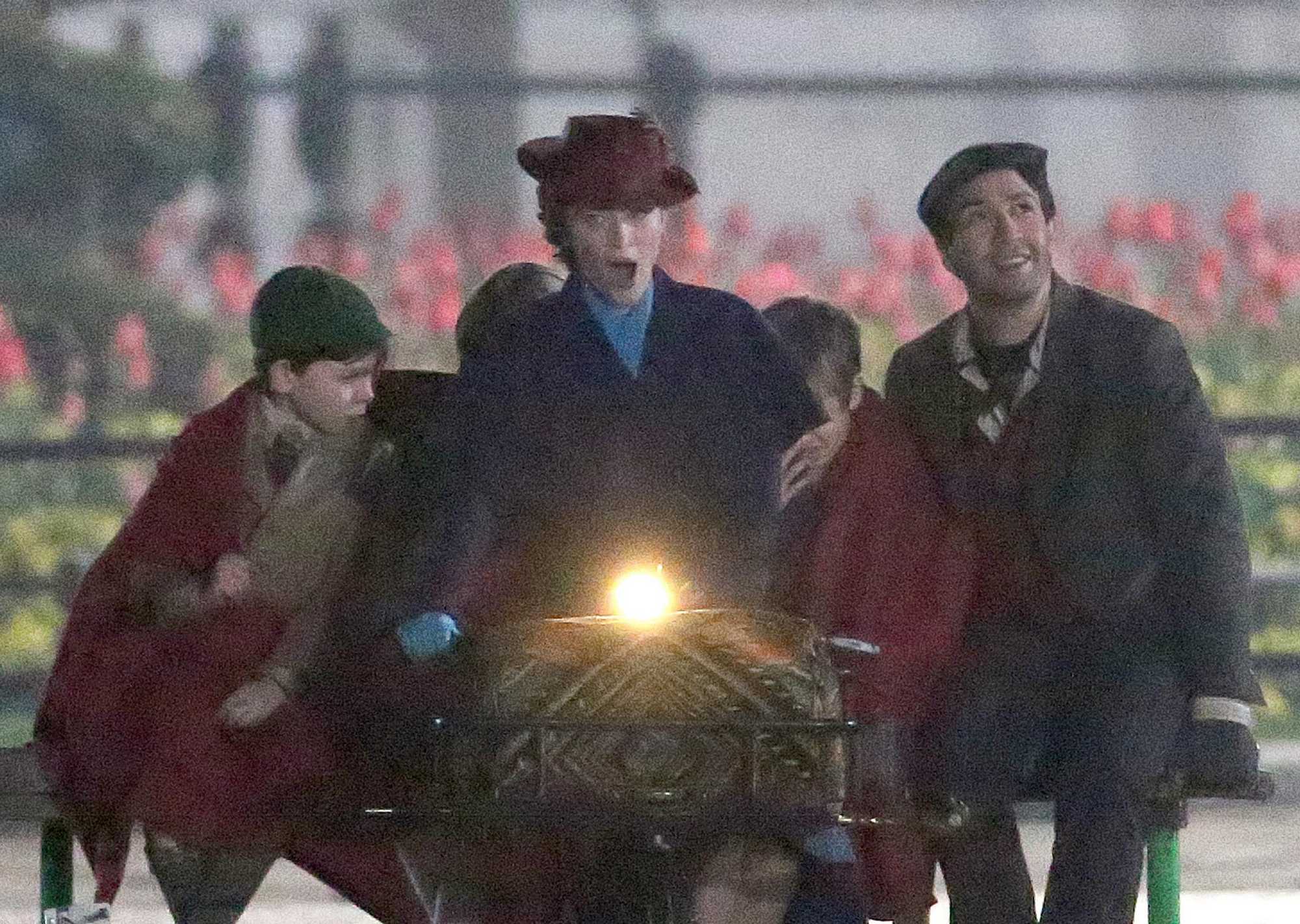 Filming_in_London_-_April_12C_2017-03.jpg
