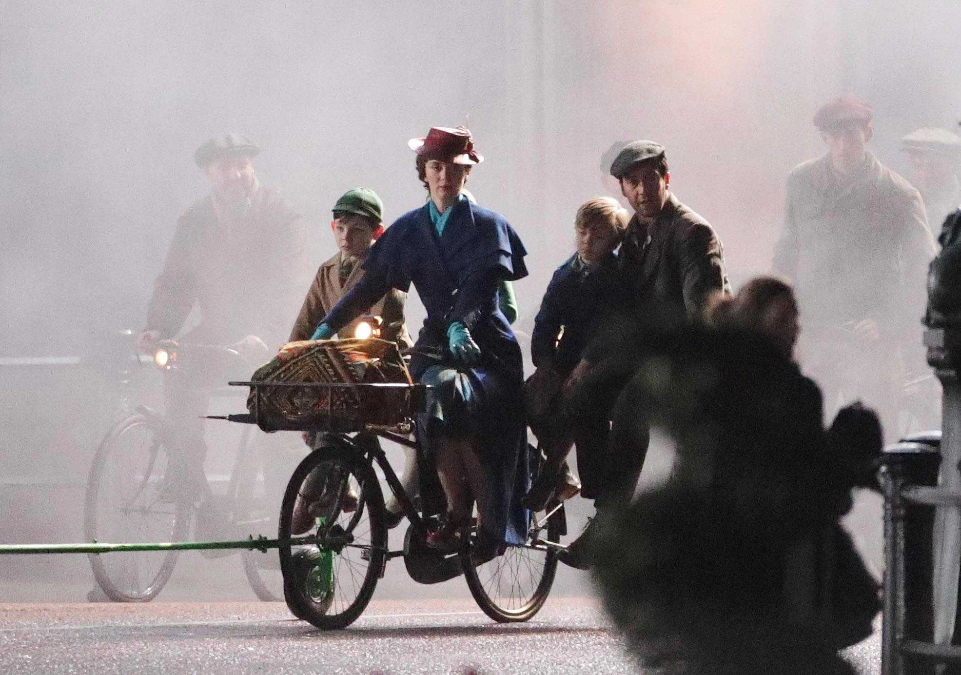 Filming_in_London_-_April_12C_2017-09.jpg