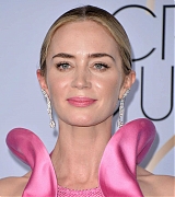 Emily_Blunt_-_25th_Annual_Screen_Actors_Guild_Awards_Pressroom_in_Los_Angeles_01272019-40.JPG