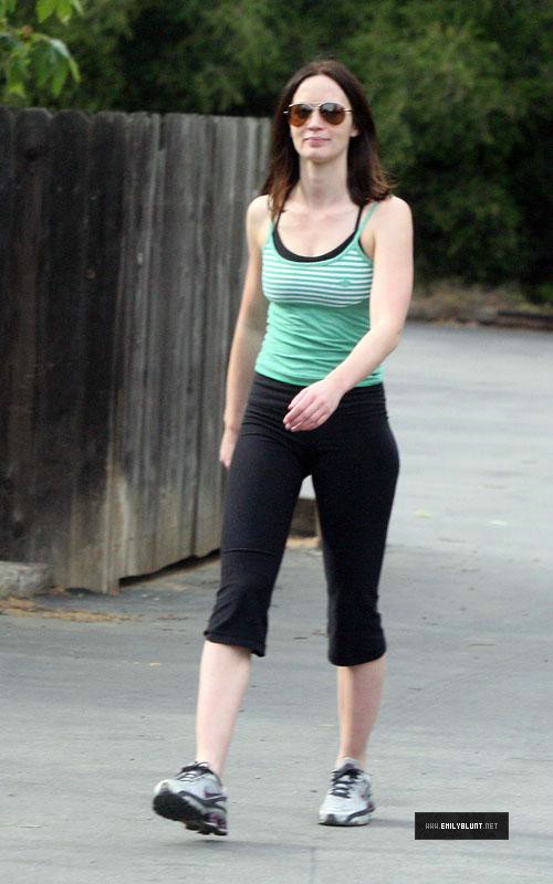 01.jpg