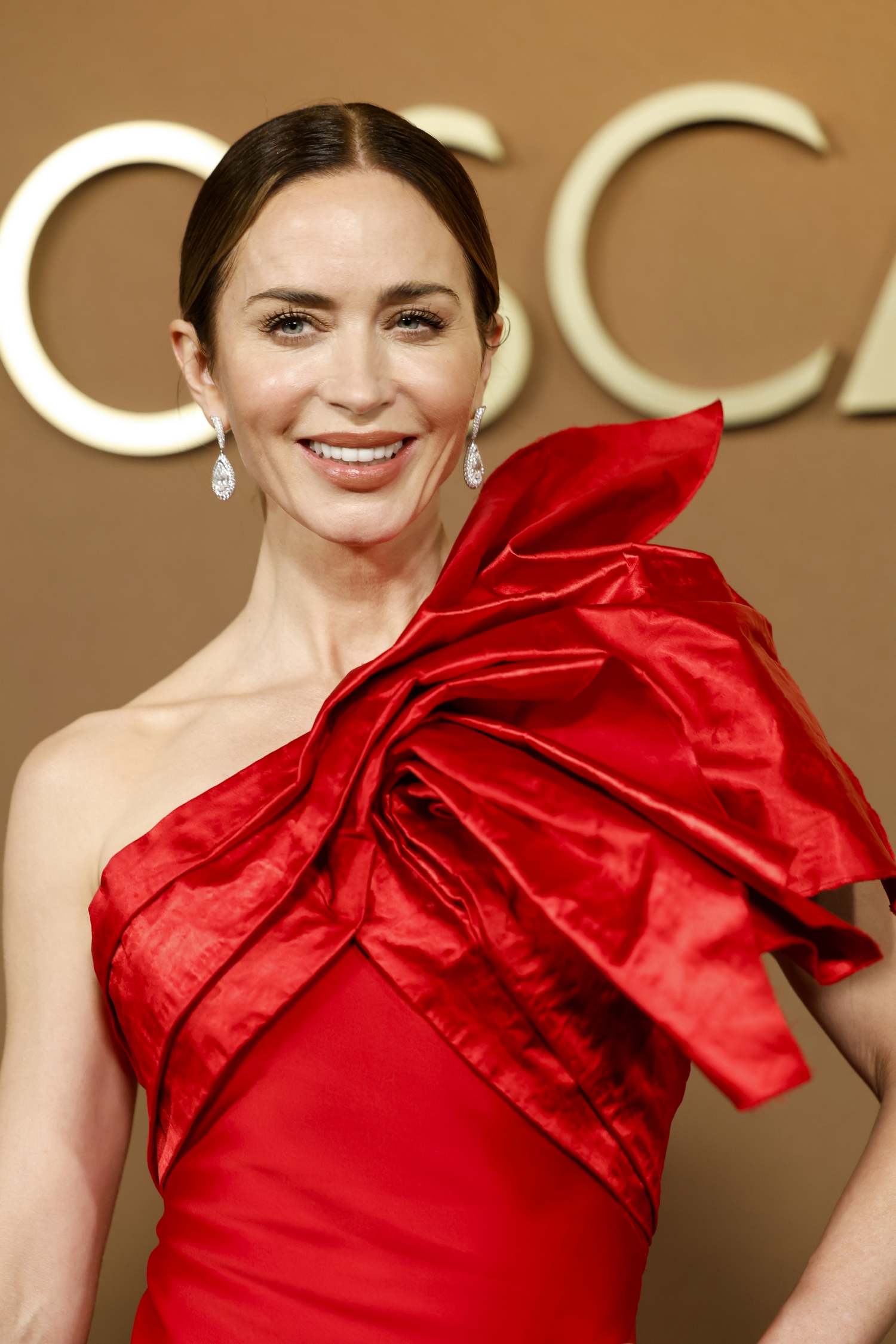 Emily_Blunt_-_16th_Governors_Awards_Los_Angeles2C_California_November_162C_2025_21.jpg