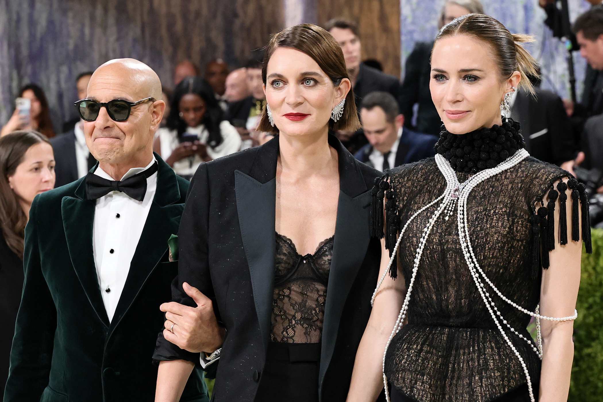 Emily_Blunt_-_2026_Met_Gala_Celebrating_Costume_Art_at_the_Metropolitan_Museum_of_Art__May_42C_2026_00014.jpg