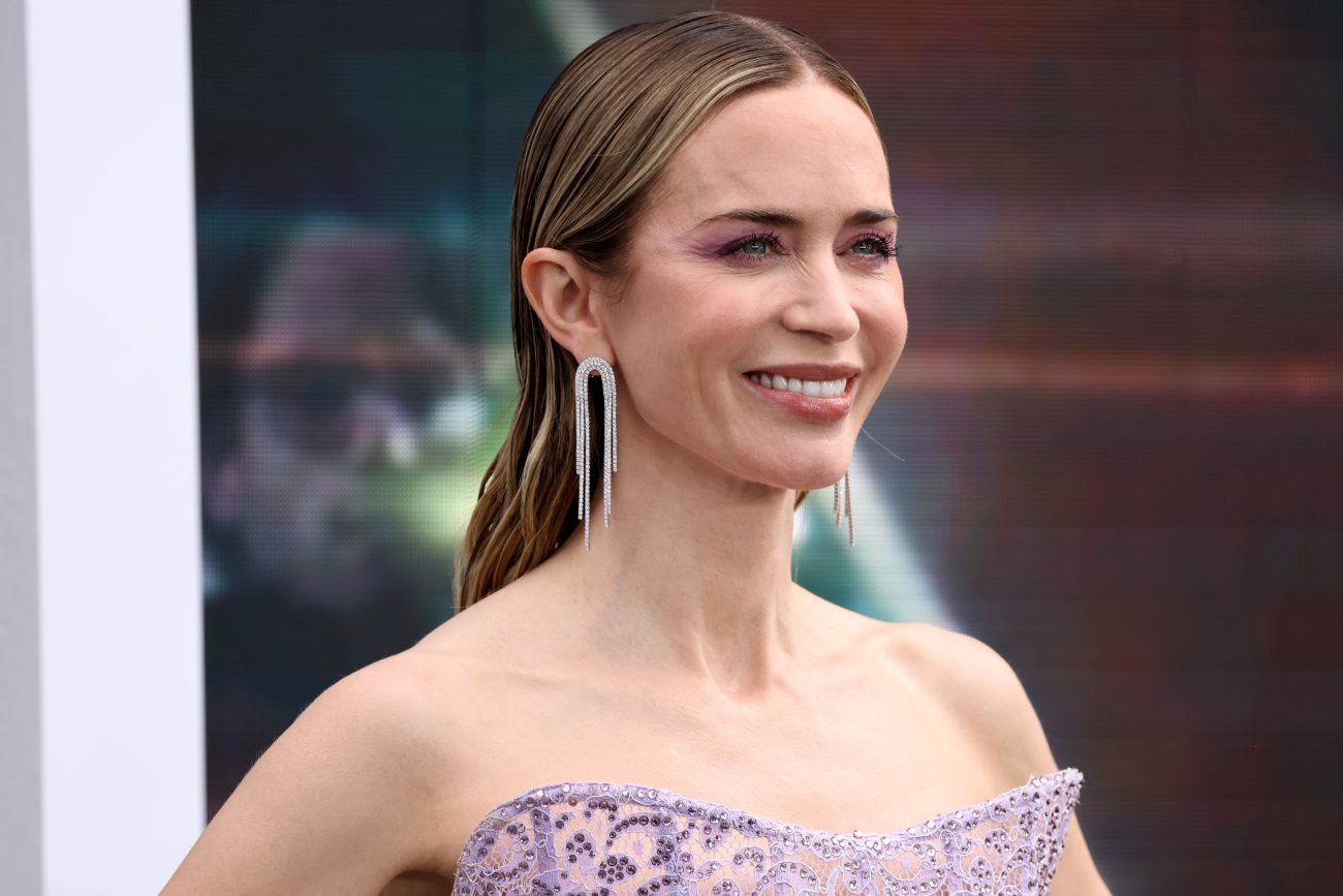Emily_Blunt_-_2522Disclosure_Day2522_UK_Premiere_-_June_400025.jpg