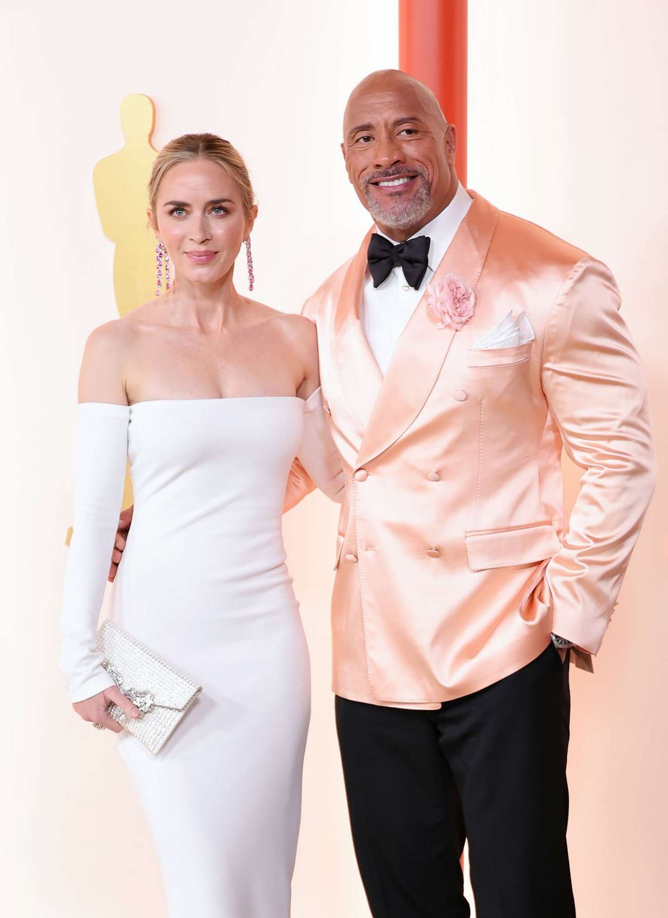 Emily_Blunt_-_95th_Annual_Academy_Awards_at_Dolby_Theatre_in_Los_Angeles_-_March_122C_202341.jpg