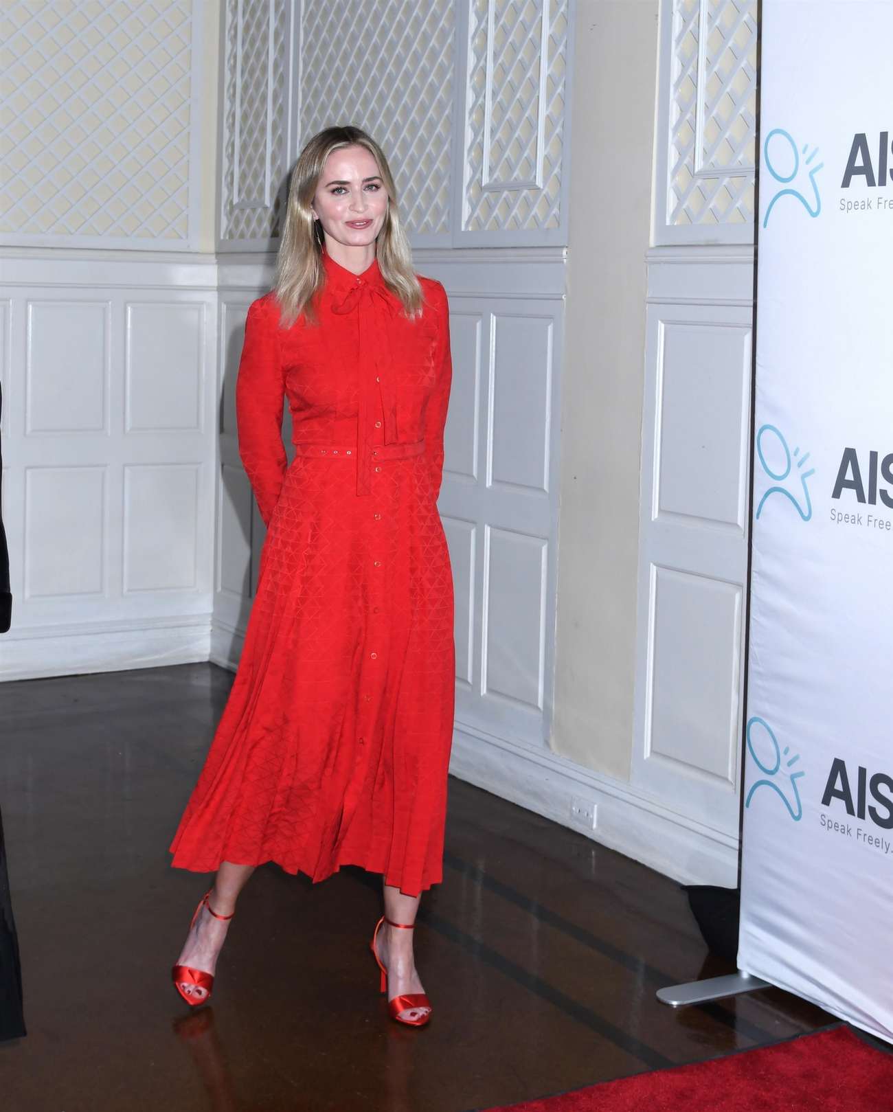Emily_Blunt_-_American_Institute_For_Stuttering_17th_Annual_Gala_Hosted_By_Emily_Blunt-_June_12th_202308.jpg