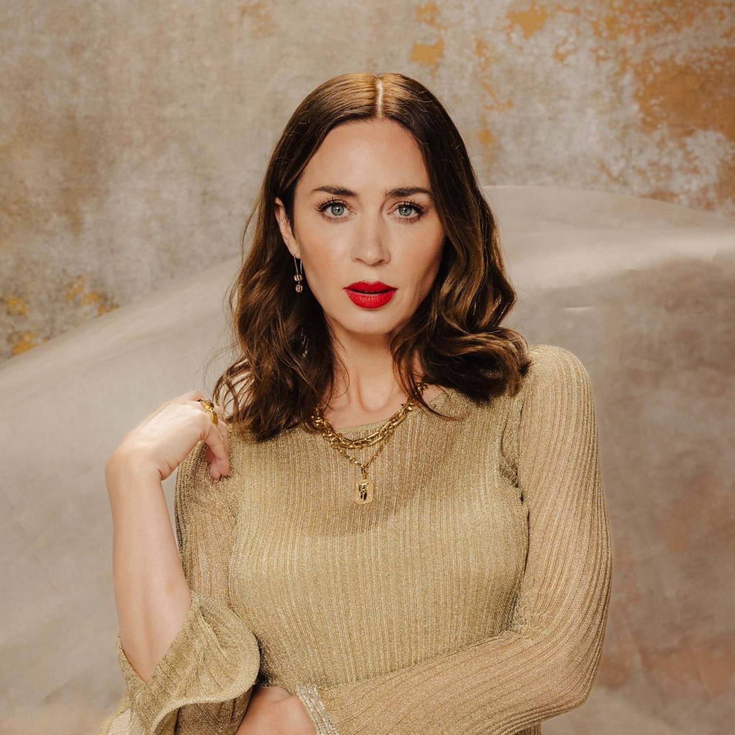 Emily_Blunt_-_La_Times_Women_In_Film_Issue_December_2025_09.jpg