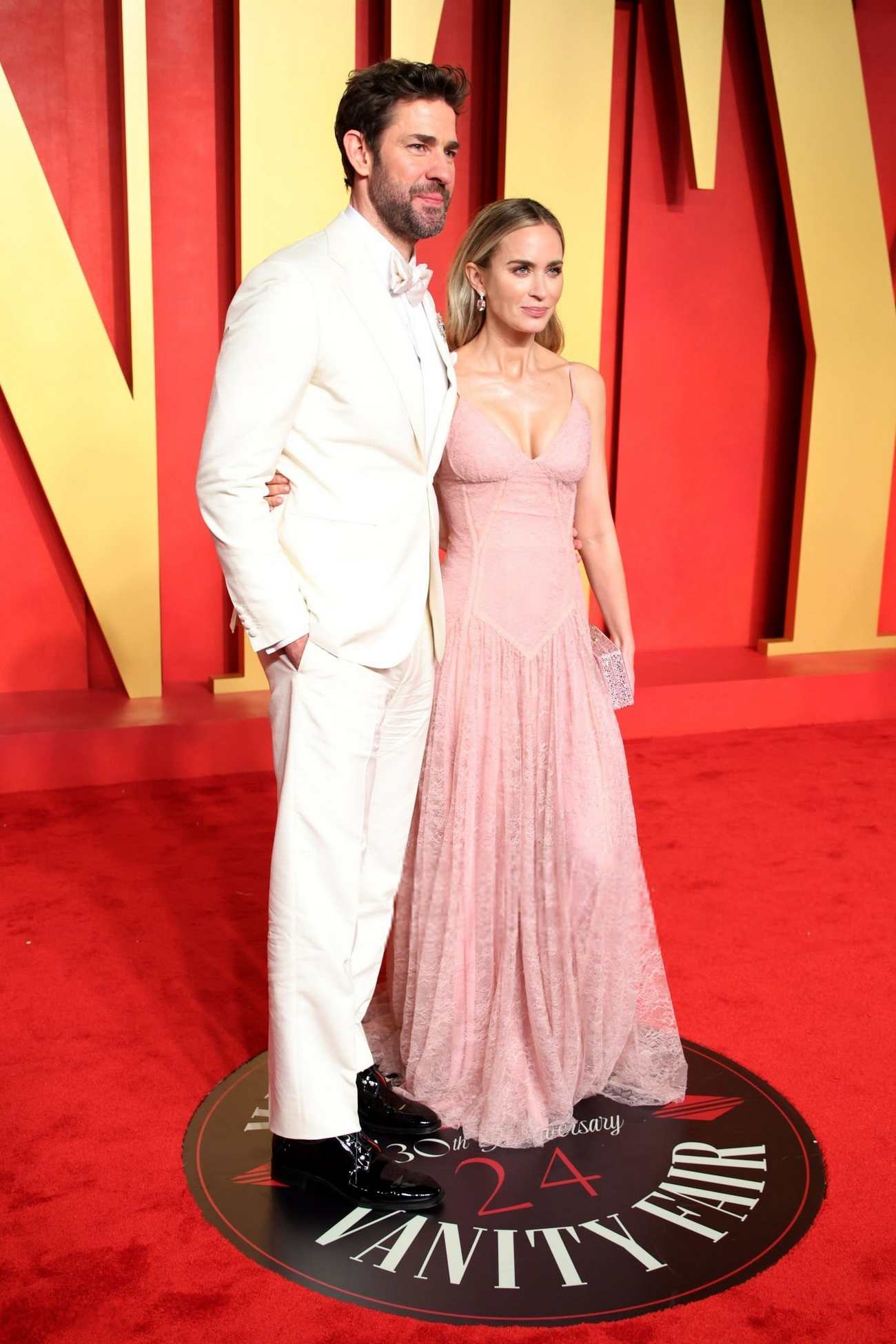 Emily_Blunt_-_Vanity_Fair_Oscar_Party_in_Beverly_Hills_-_March_102C_2024_22.jpg