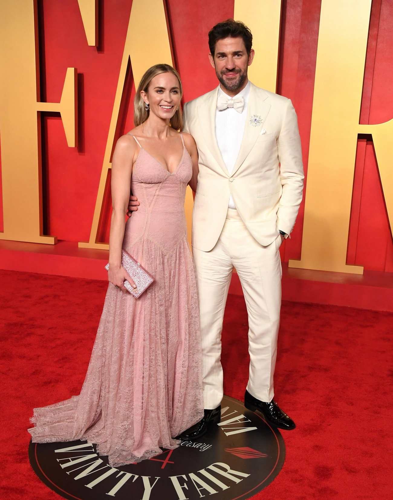 Emily_Blunt_-_Vanity_Fair_Oscar_Party_in_Beverly_Hills_-_March_102C_2024_29.jpg