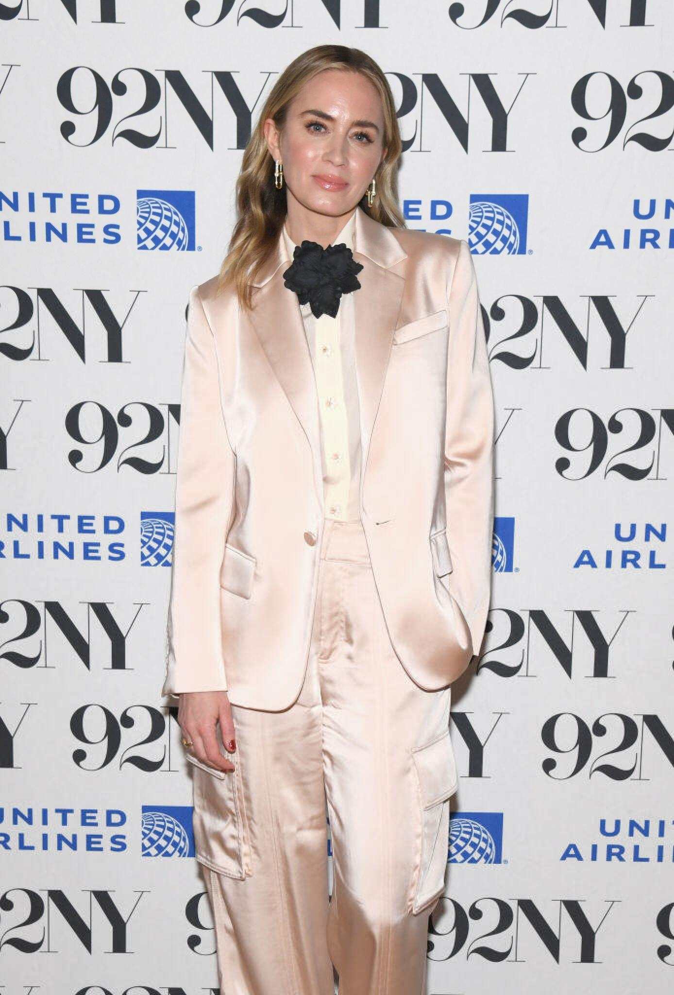 Emily_Blunt_-__Oppenheimer__discussion_at_92NY_in_New_York_-_February_62C_2024_08.jpg