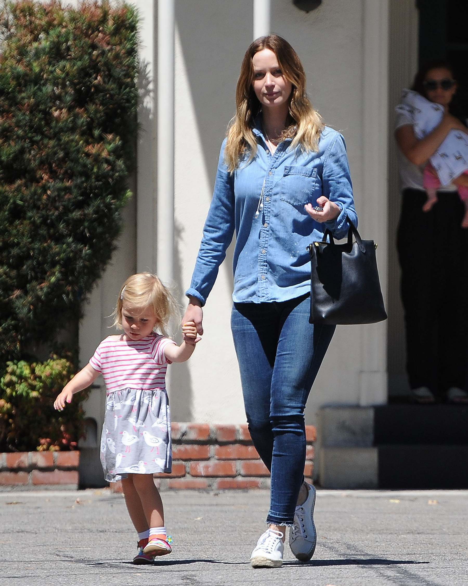 emilyblunt-la2.jpg