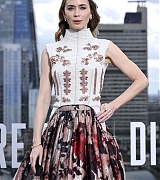 Emily_Blunt_-_2522Disclosure_Day2522_UK_Photocall_-_June_500002.jpg