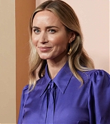 Emily_Blunt_-_96th_Oscars_Nominee_Luncheon_at_the_Beverly_Hilton_in_Beverly_Hills_-_February_122C_2024_04.jpg