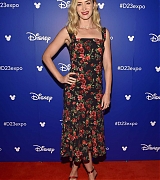 Emily_Blunt_at_Disney_s_D23_EXPO_2017_in_Anaheim2C_CA_-_July_15-02.jpg