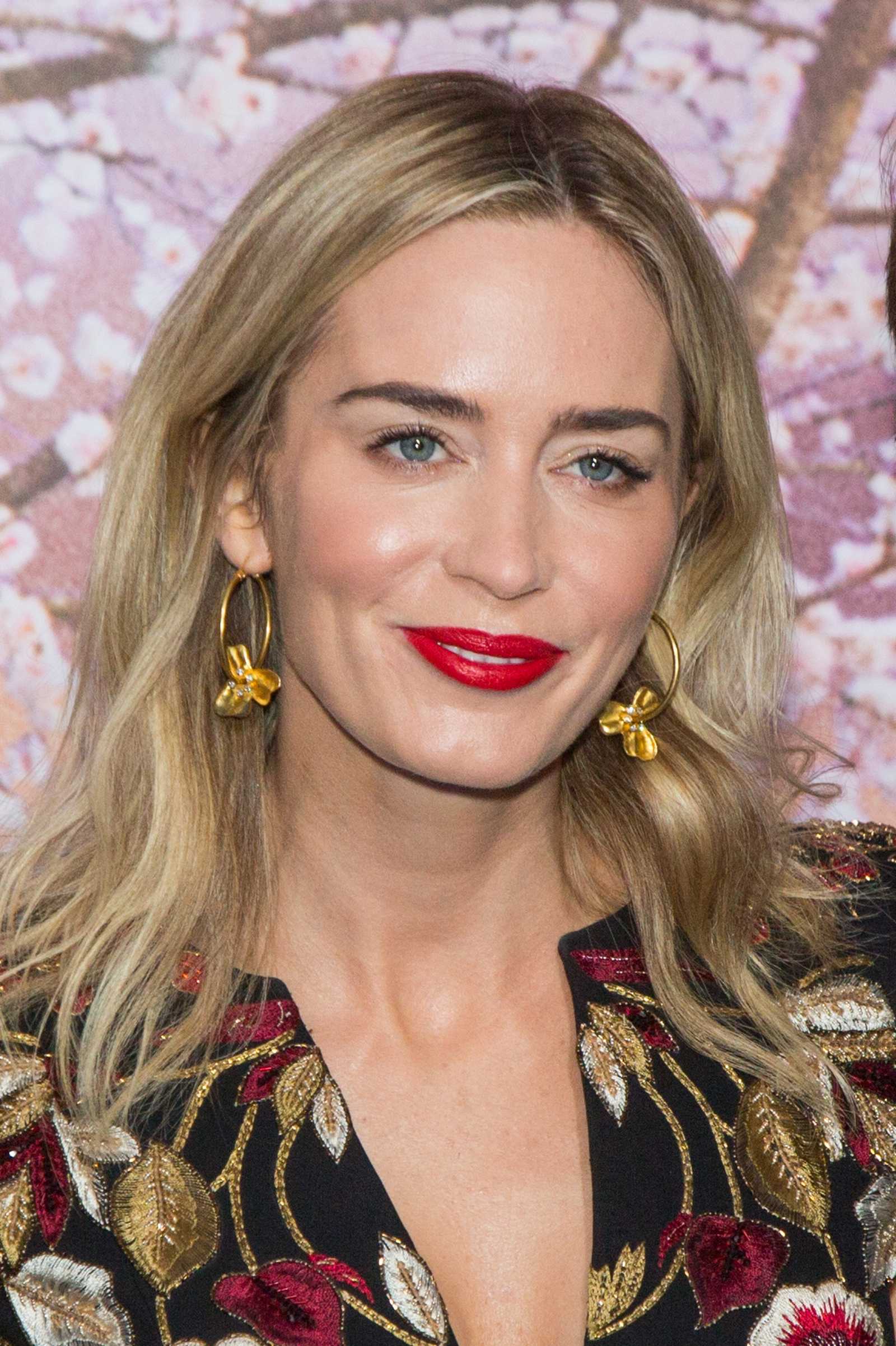 Emily_Blunt_-22Mary_Poppins_Returns22_Paris_Gala_Screening_12102018-05.jpg