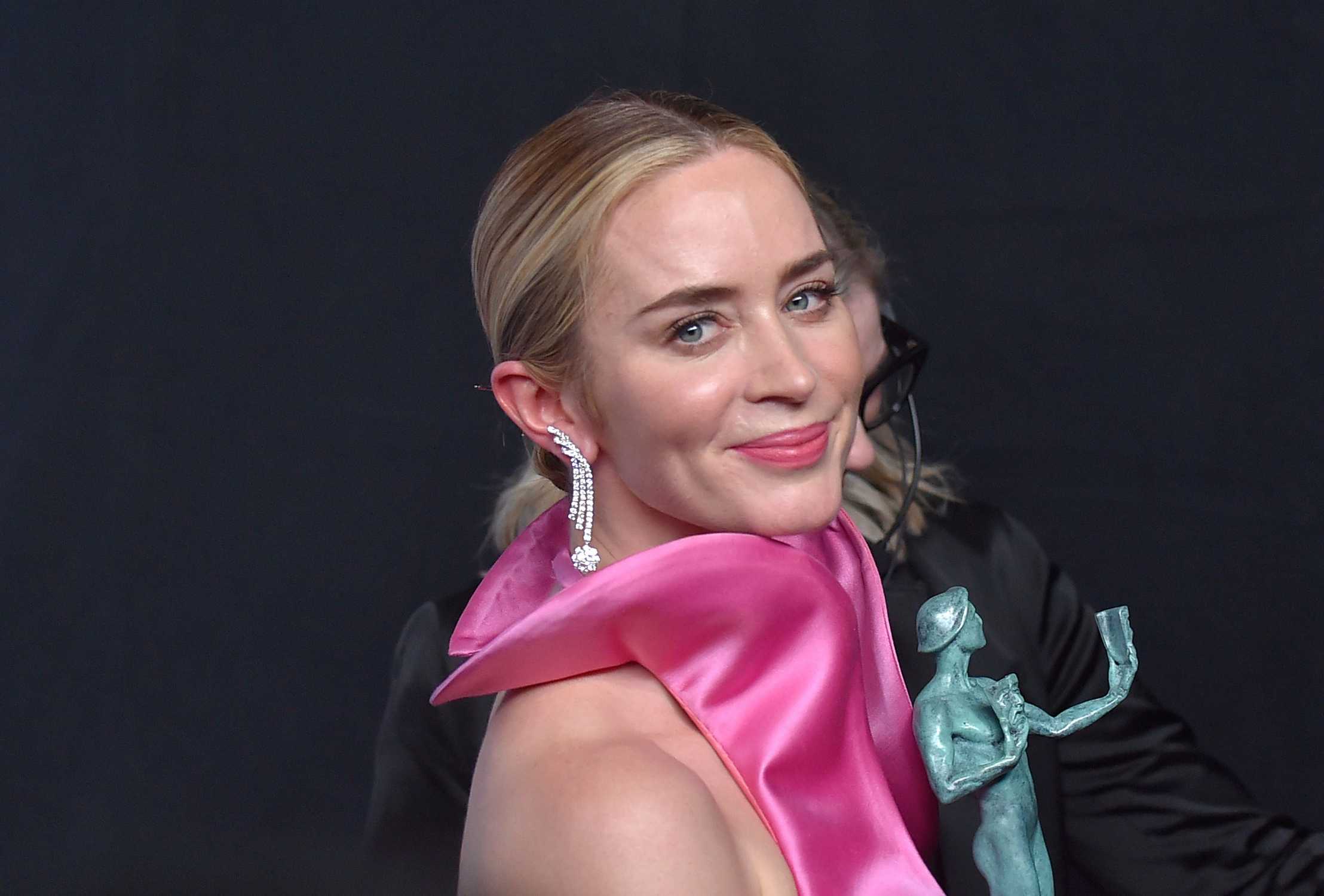 Emily_Blunt_-_25th_Annual_Screen_Actors_Guild_Awards_Pressroom_in_Los_Angeles_01272019-04.JPG