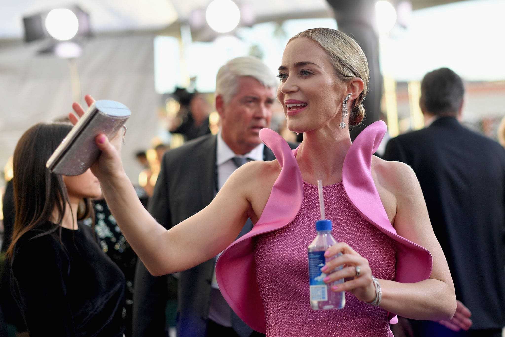 Emily_Blunt_-_25th_Annual_Screen_Actors_Guild_Awards_in_Los_Angeles_01272019-27.jpg