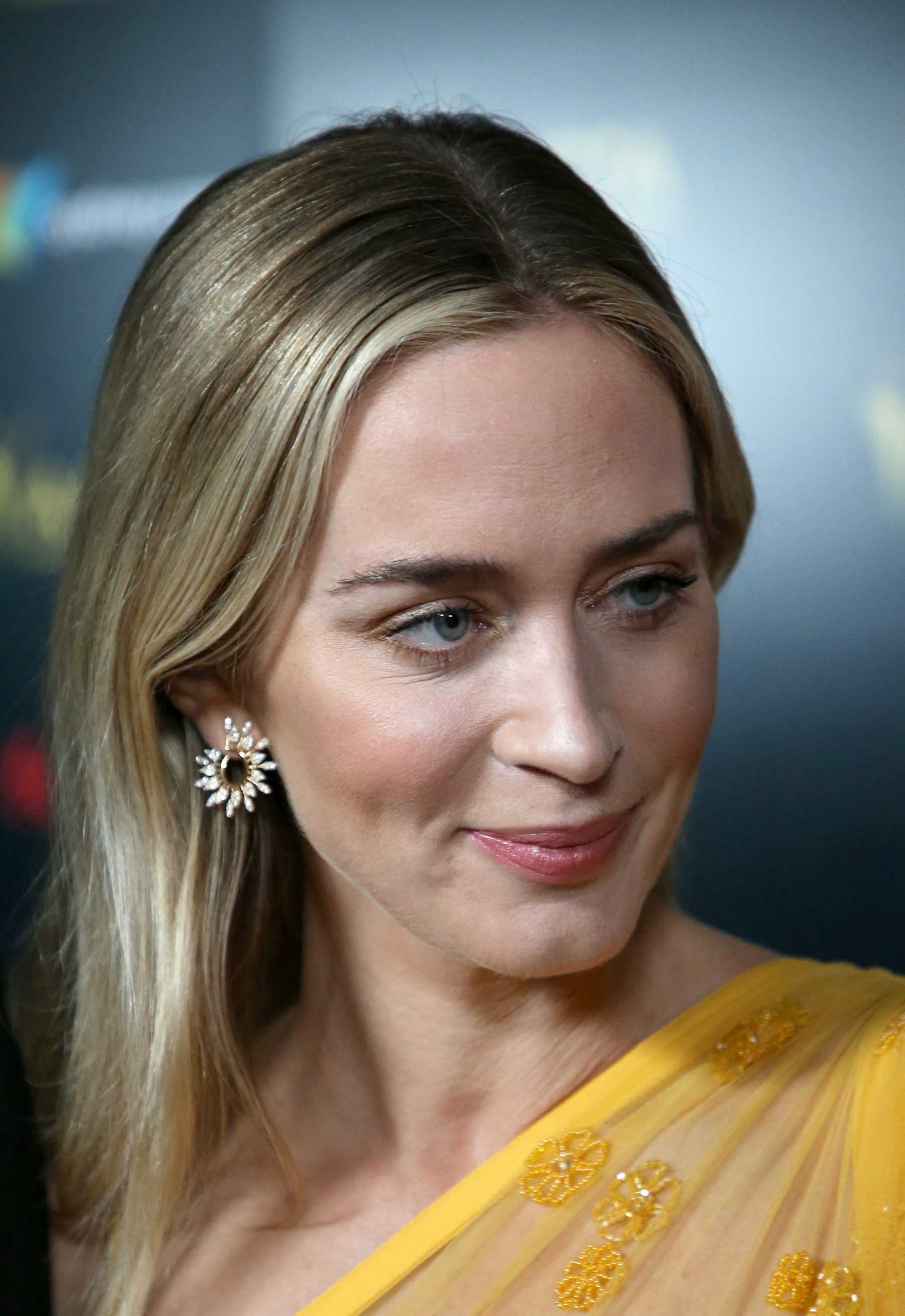 Emily_Blunt_-_8th_Annual_AACTA_International_Awards_on_January_4-11.jpg
