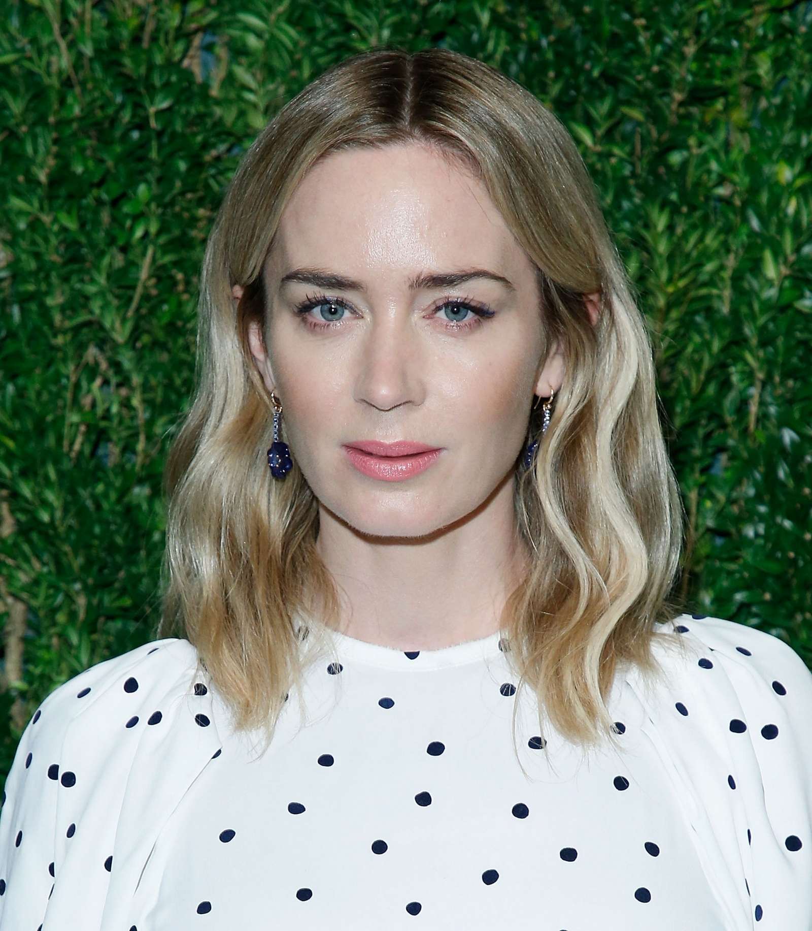 Emily_Blunt_-_CFDAVogue_Fashion_Fund_15th_Anniversary_Event_in_Brooklyn2C_New_York_28November_52C_201829-07.jpg