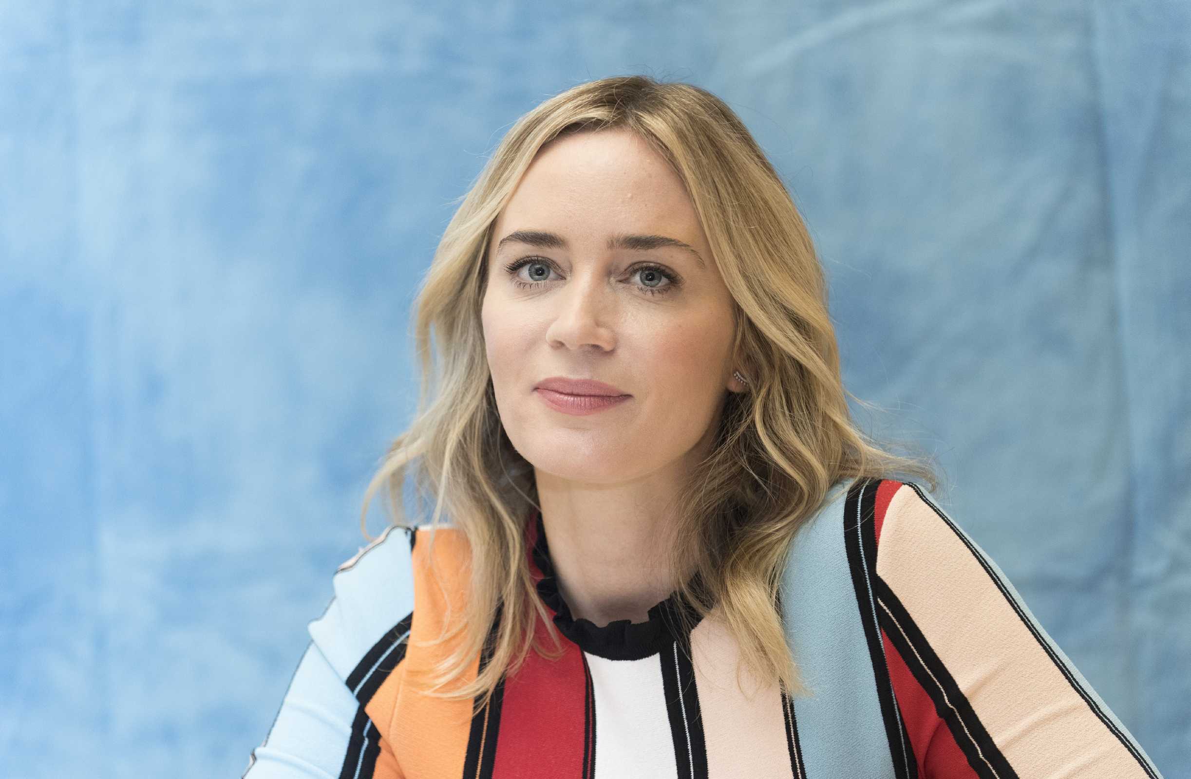 Emily_Blunt_-_Disney_s_Mary_Poppins_Return_press_conference_11282018-02.jpg