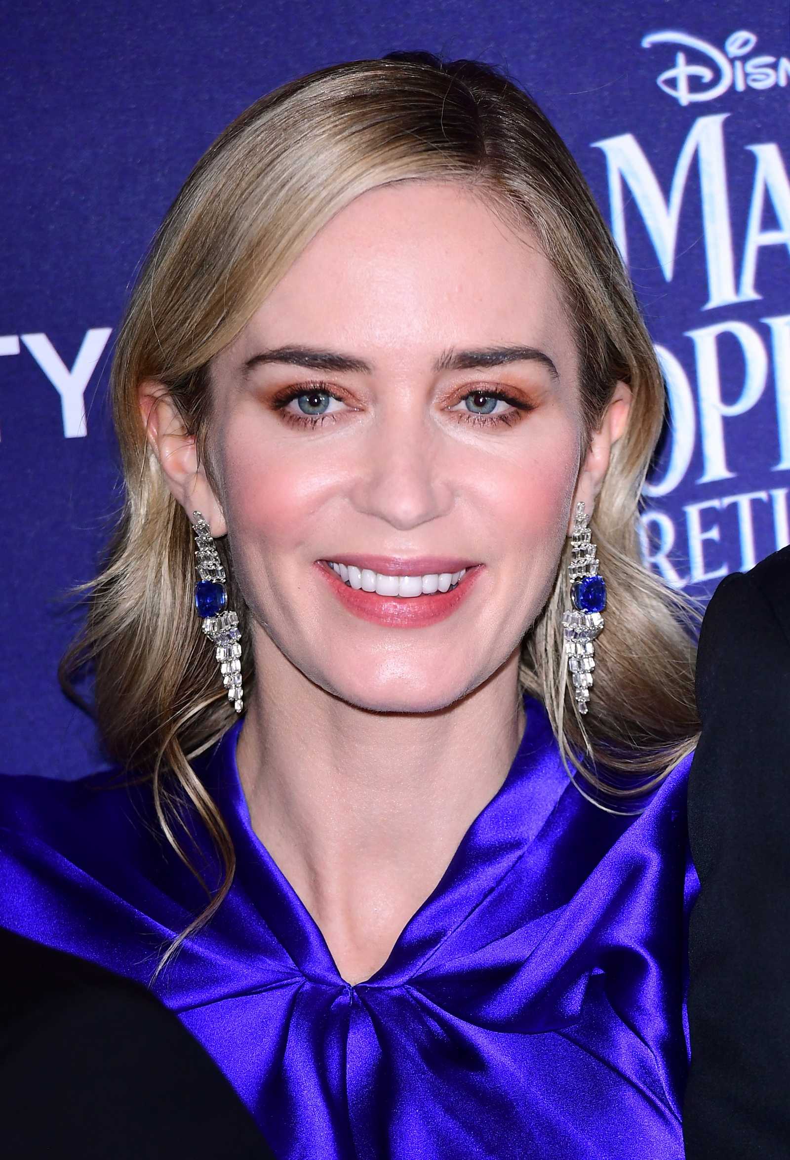 Emily_Blunt_-_Mary_Poppins_Returns_European_Premiere_12122018-11.jpg