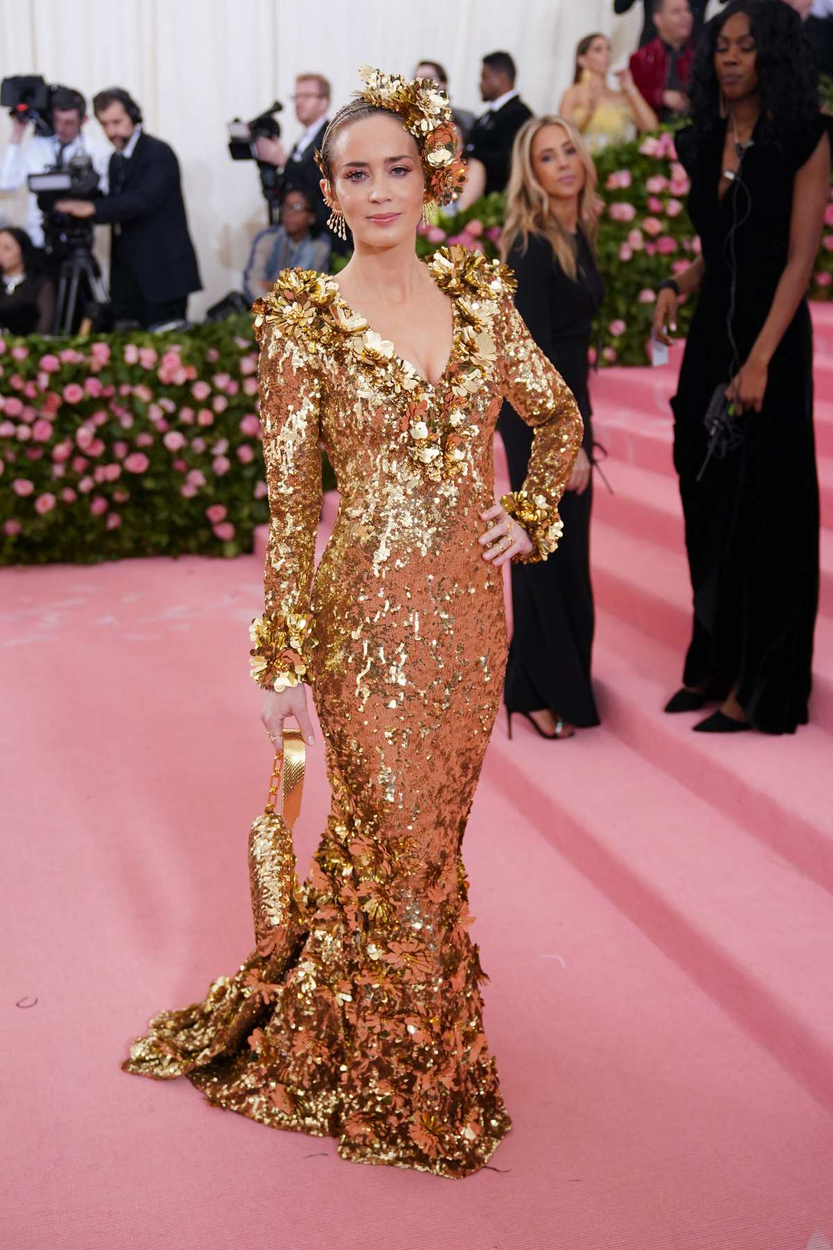 Emily_Blunt_-_The_2019_Met_Gala_Celebrating_Camp_Notes_on_Fashion_May_62C_2019-03.jpg