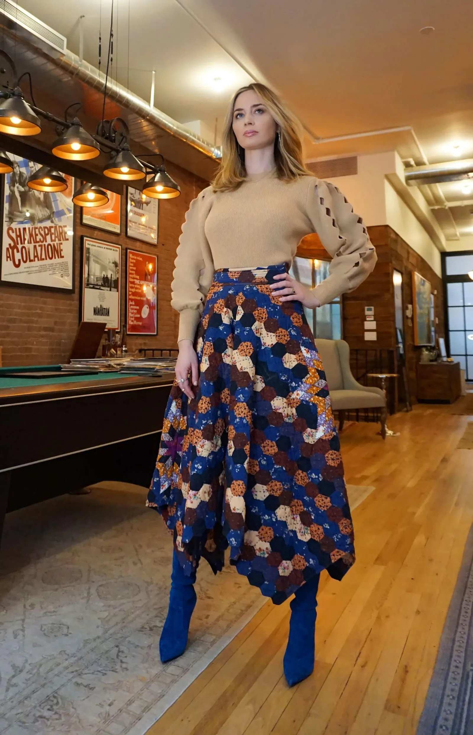 Emily_Blunt_-_Vogue_December_2020_07.jpg