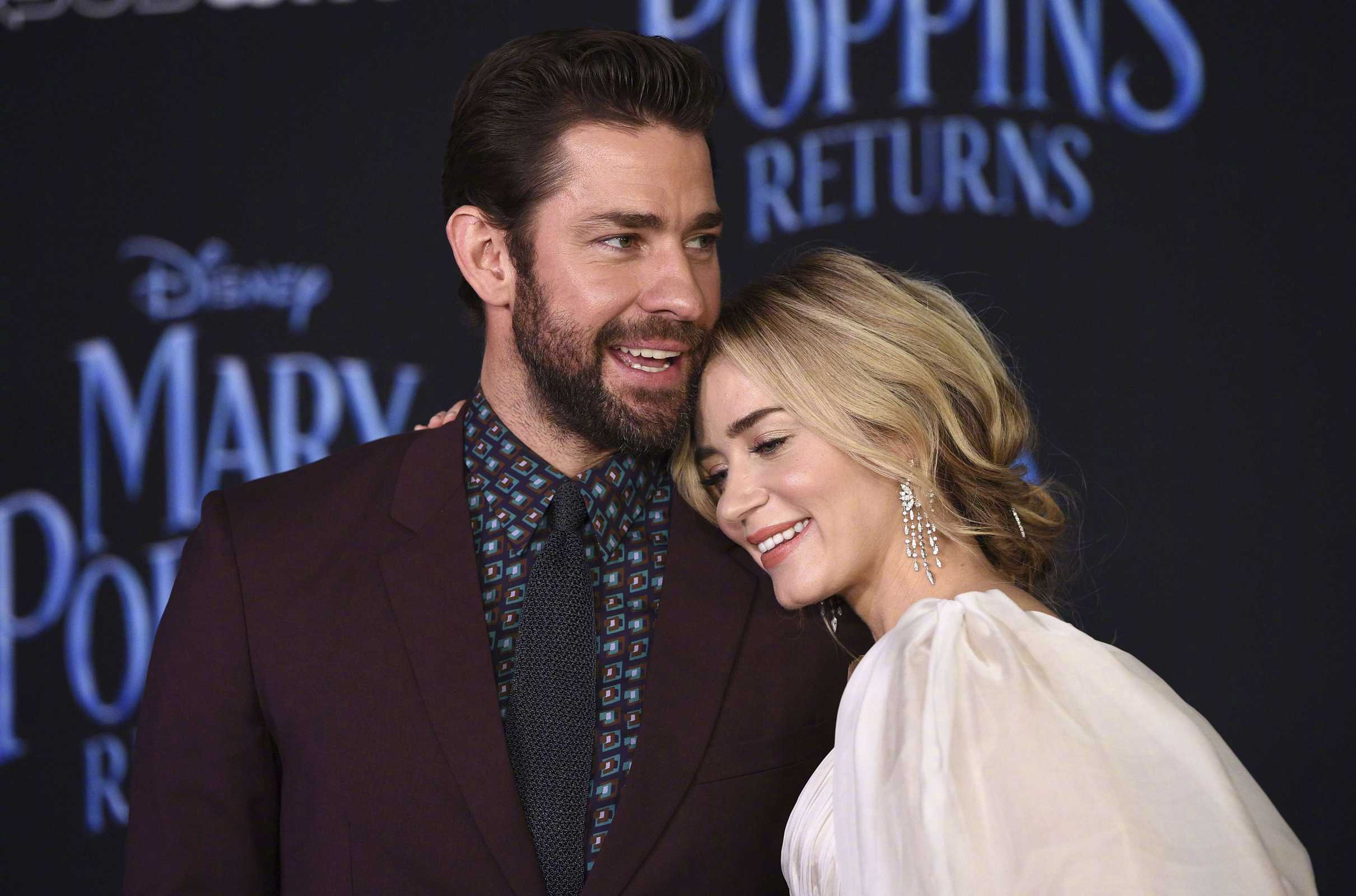 Emily_Blunt_-_World_Premiere_of_Disney_s_Mary_Poppins_Returns__in_Hollywood_11292018-12.jpg