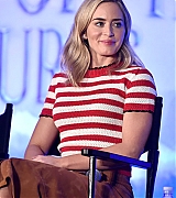 Disney_s__Mary_Poppins_Returns__press_conference_at_the_Montage_Beverly_Hills_-_November_282C_2018-01.jpg