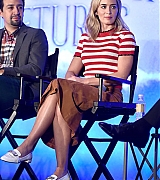 Disney_s__Mary_Poppins_Returns__press_conference_at_the_Montage_Beverly_Hills_-_November_282C_2018-03.jpg
