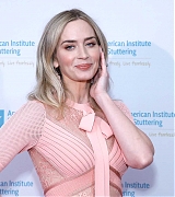 Emily_Blunt_-_American_Institute_For_Stuttering_13th_Annual_Gala_in_NYC__07112019-08.jpg